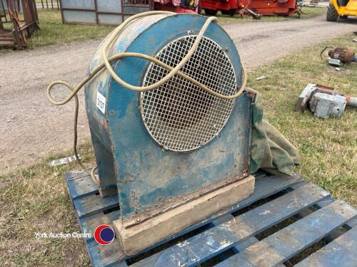 Small grain ventilation fan