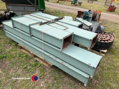 Carrier grain elevator 60tph, 33ft high, 3phase. Needs a bearing, runs smoothly, 1992