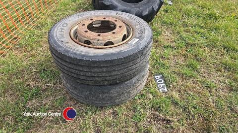 2 x 245/70 R17.5 wheels and tyres to fit 12T DAF LF45