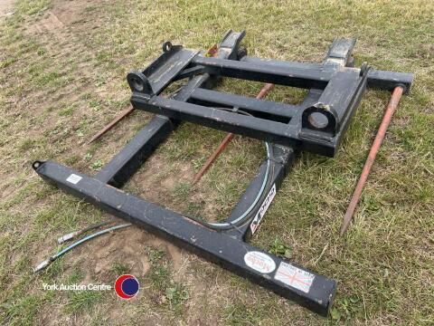 Hydraulic folding bale spike for 3 x big squares, pin and cone brackets