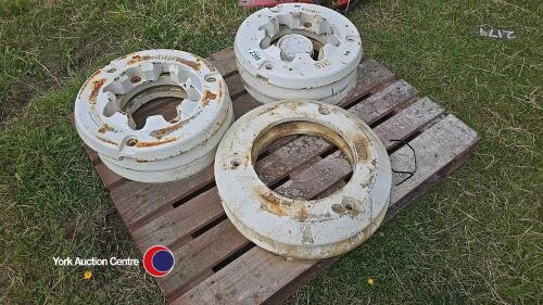 Wheel weights 6 x 50kg and adapter plates, fits standard continental hub with bolts