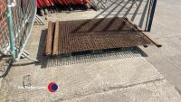 3 x metal screener trays