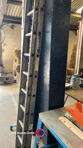 Small extension ladders