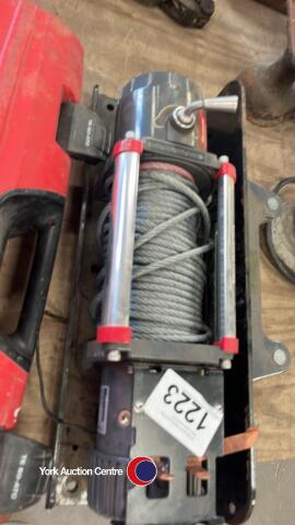 Brand new winch never used 24v