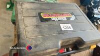 Clarke air nail gun - 3