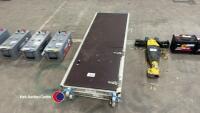 Pair of scaffold walkboards - 2