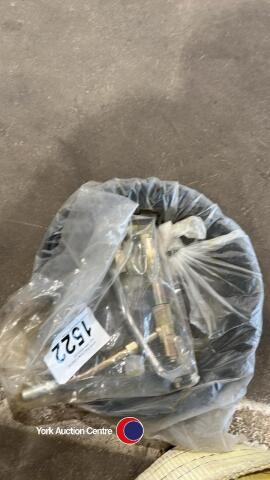 Air grease pump and HO hose