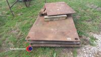 4 x road plates - 2