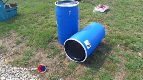 2 x barrels with sealable lids, new