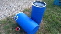 2 x barrels with sealable lids, new - 2