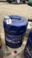 Drum of hydraulic oil, new