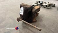 Large Record vice - 2