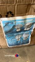 2 x LED lights - 2