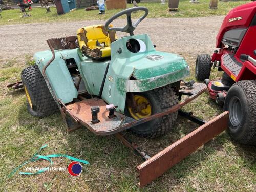 John Deere ride on bunker rake