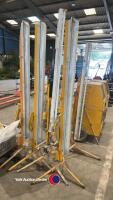 7 x 110v work lights on stands - 2