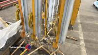 7 x 110v work lights on stands - 3