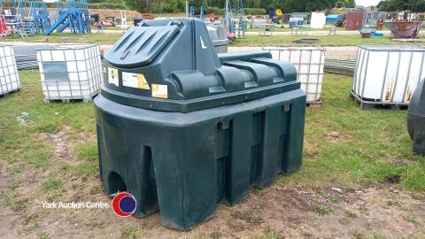 2500 litre plastic bunded heating oil tank Vgc