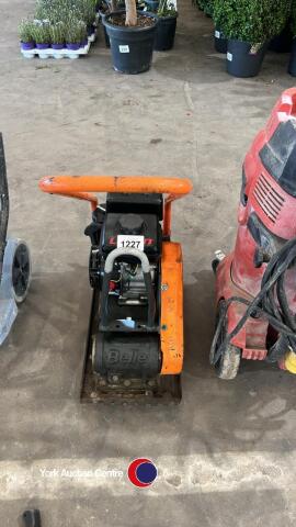 Belle 14in compactor plate, new engine fitted