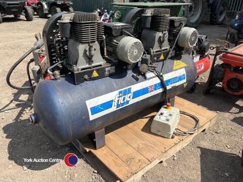 240 volt compressor with twin motors