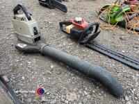 Craftman petrol blower - 2