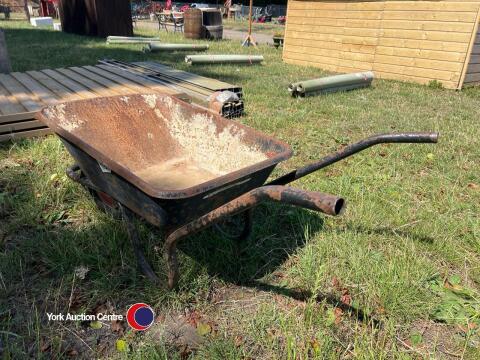 Wheel barrow