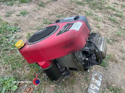 Briggs and Stratton 500CC engine