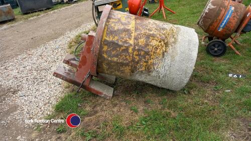 Teagle hydraulic driven cement mixer on pallet tine brackets