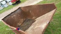 Heavy duty forklift tip skip - 2