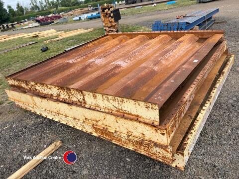 4 Sections of Crittal grain panels