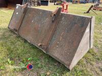Slewtic 7ft 6in forklift bucket on Q-fit brackets - 3