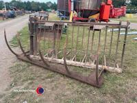 8ft muck grab c/w JCB Q-fit brackets