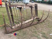 8ft muck grab c/w JCB Q-fit brackets - 2
