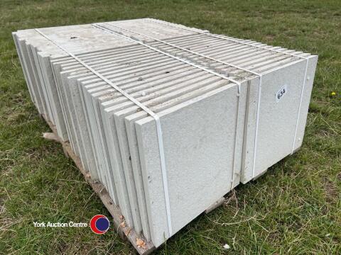 Pallet of approx 70 light Grey paving slabs, 450mm x 450mm