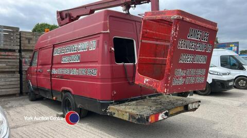 1997 Iveco diesel cherry picker 12.5m reach - P860 JAU - 3 former keepers - HPi clear - V5 in office