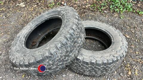 2 x BF Goodrich tyres, good tread, 255/65 R17
