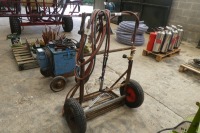Bottle trolley, regulators, pipes and lance