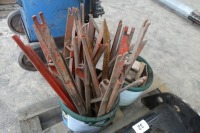 Set of lifters for Claas combine and spares - 3
