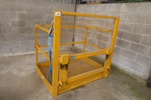 Slewtic man basket, Sanderson brackets, in test