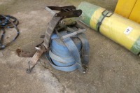 Quantity of ratchet straps - 2