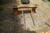 Heavy bale spike off JCB 3C - 2
