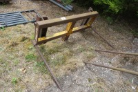 Twin bale spike, Sanderson brackets - 2