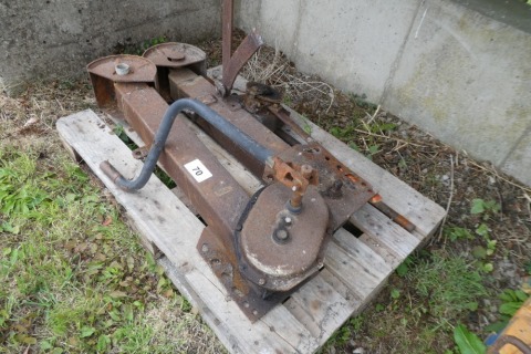 Pair of artic trailer legs