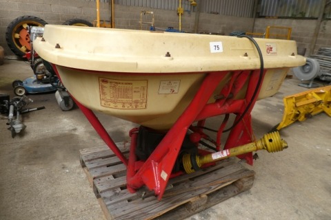 Vicon PS943 vari-spreader, hydraulic shut off