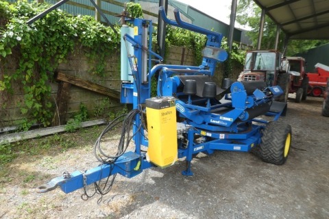 Tanco Landmec 1070-A trailed bale wrapper c/w control box, will wrap sqaure and round bales