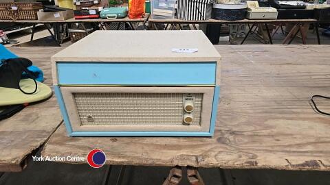 GPO Bermuda retro style vinyl player