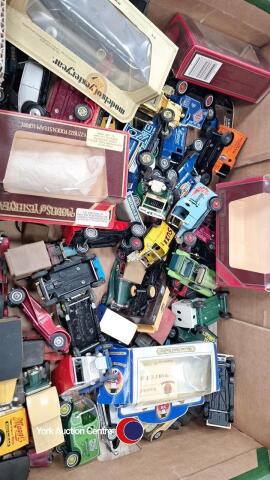 Collection of die-cast Matchbox/Lesney classic cars and trucks