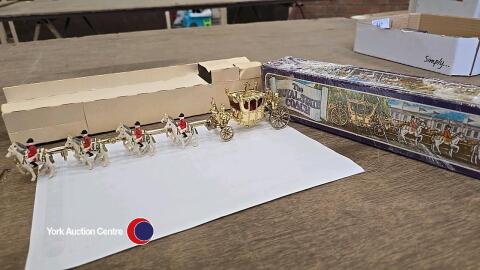 Box set limited edition diecast The Royal State Coach, gc, but box tatty