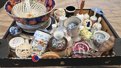 Crate of ornamental bric-a-brac