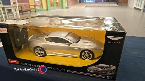 1:14 scale Aston Martin DB5 coupe, boxed