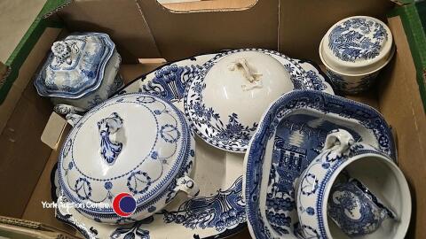 Box of assorted Crescent ware and blue pottery including large serving dish